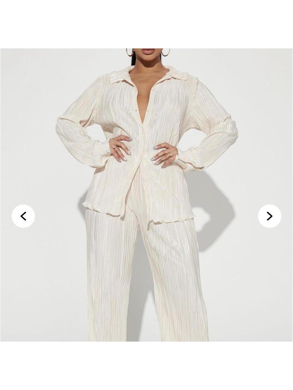 Product Details - Purchased from fashion nova but didn’t fit